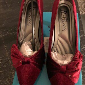 NIB BELLINI CHARM STUD WOMEN PUMP SHOES IN WINE VELVET